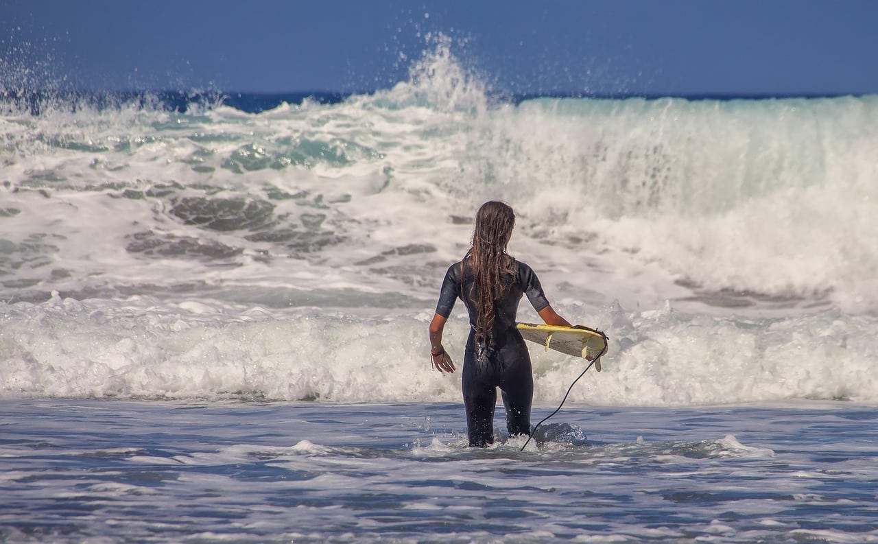surfer 3729052 1280 - Accueil
